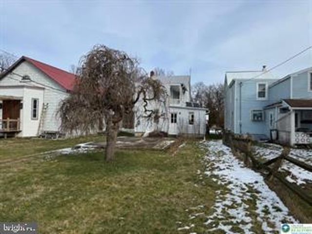 14 CHAPEL DR, Hamburg, PA 19526