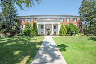 19901 Van Aken Boulevard 205, Shaker Heights, OH 44122