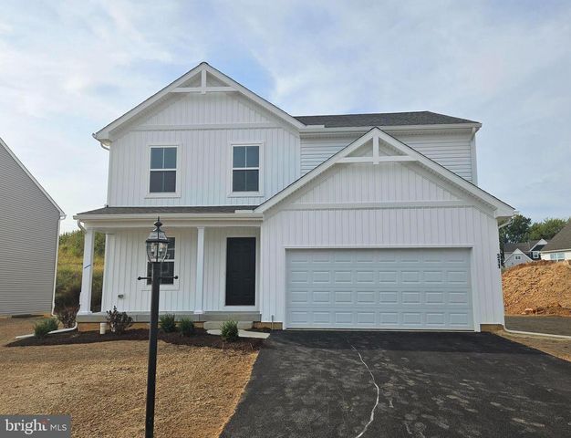 311 BOXWOOD DR, Windsor, PA 17366