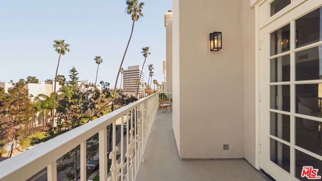 1040 4th Street 405, Santa Monica, CA 90403