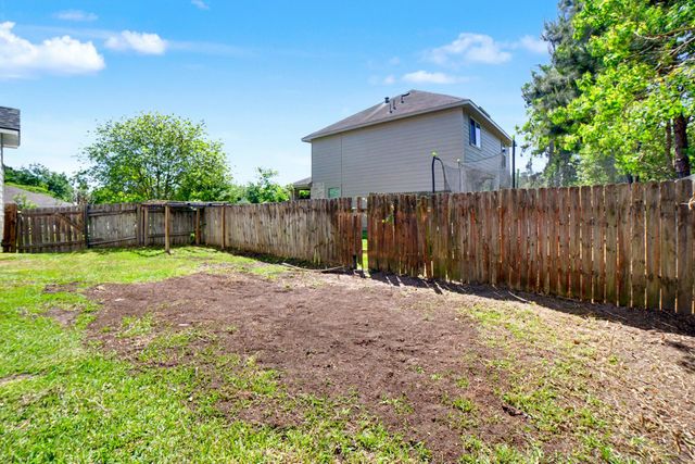 256 Kellyn Court, Conroe, TX 77306