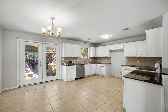 256 Kellyn Court, Conroe, TX 77306