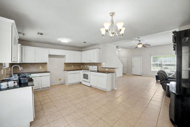 256 Kellyn Court, Conroe, TX 77306