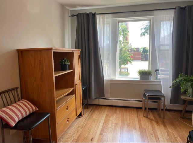 6010 W Seminole Street 2, Chicago, IL 60646