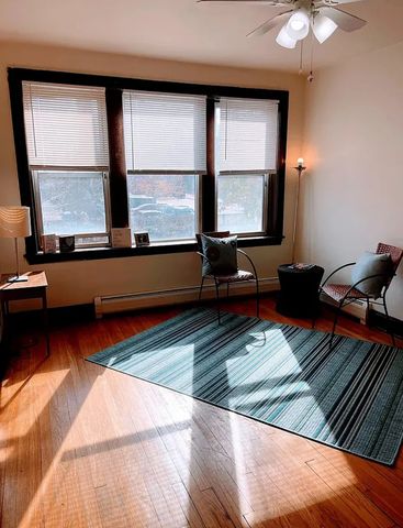 6010 W Seminole Street 2, Chicago, IL 60646