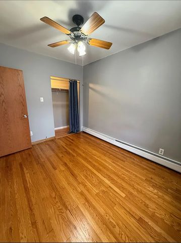 6010 W Seminole Street 2, Chicago, IL 60646