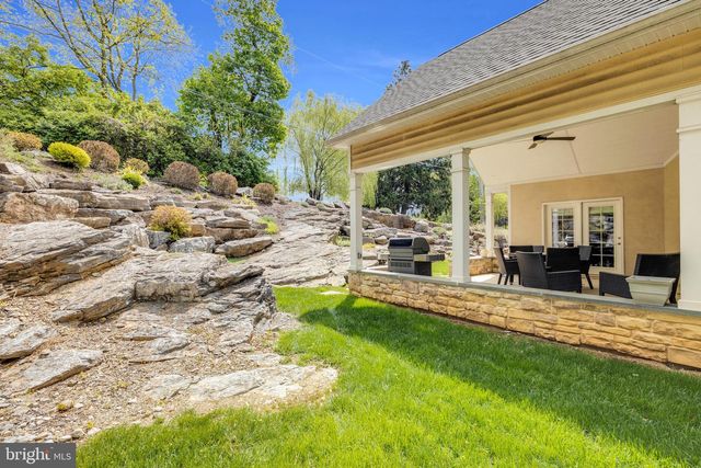 80 MUSEUM RD, Shillington, PA 19607