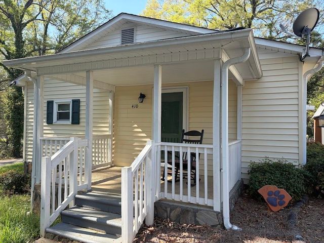 410 E Nott St, Gaffney, SC 29340