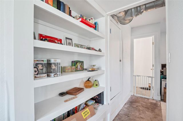 2001 Iroquois LN, Austin, TX 78741