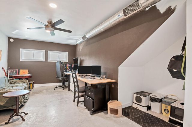 2001 Iroquois LN, Austin, TX 78741