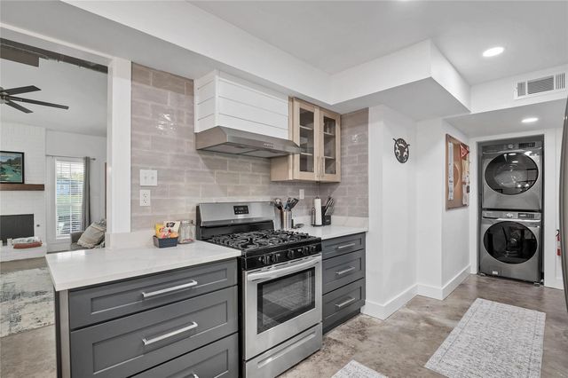 2001 Iroquois LN, Austin, TX 78741