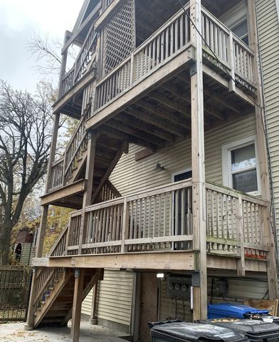 7749 S Muskegon Avenue, Chicago, IL 60649