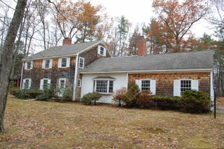 18 Horizon Drive, Bedford, NH 03110