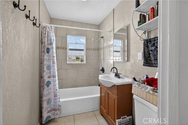 5710 Ruthelen, Los Angeles, CA 90062