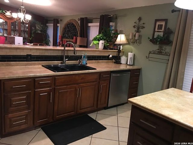 307 Homeridge, La Vernia, TX 78121