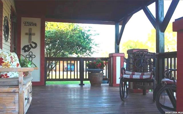307 Homeridge, La Vernia, TX 78121