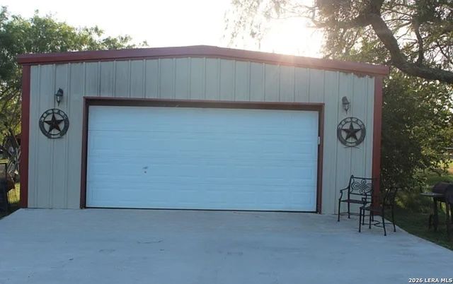 307 Homeridge, La Vernia, TX 78121