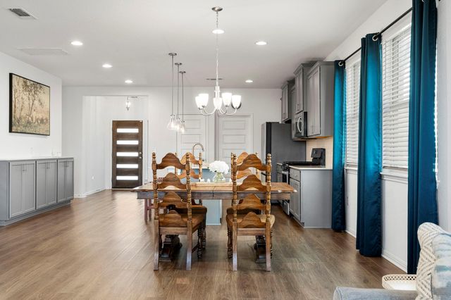 167 Dogvane CIR, Kyle, TX 78640