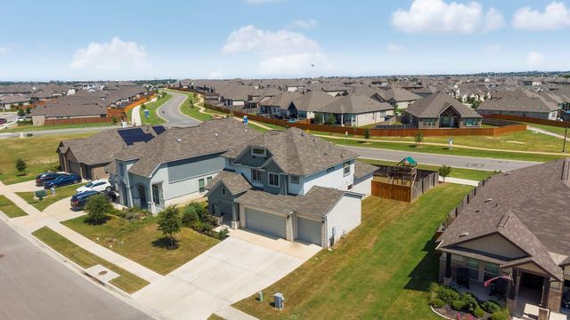 167 Dogvane CIR, Kyle, TX 78640