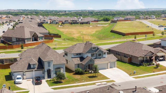 167 Dogvane CIR, Kyle, TX 78640