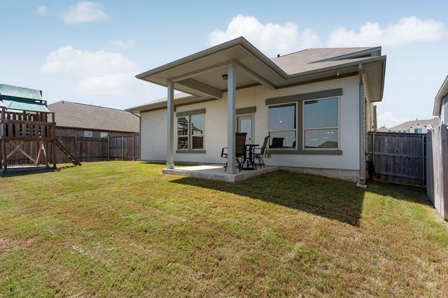167 Dogvane CIR, Kyle, TX 78640