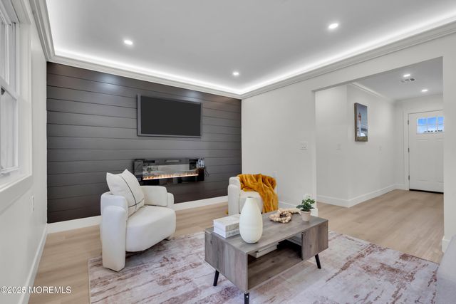 8 Kinsale Street, Toms River, NJ 08757