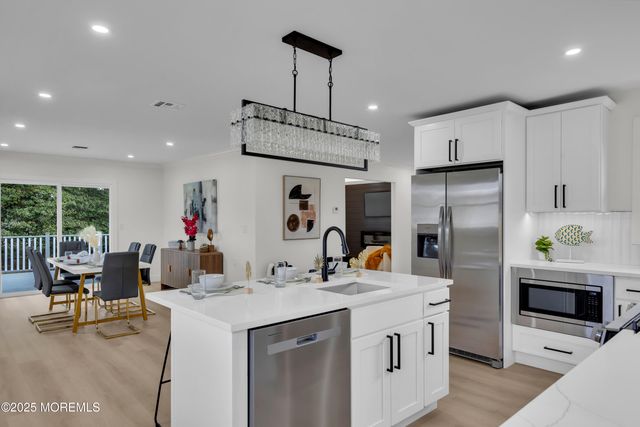 8 Kinsale Street, Toms River, NJ 08757