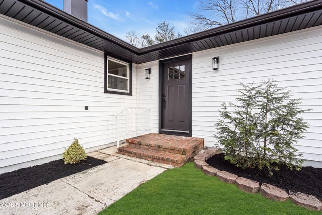 8 Kinsale Street, Toms River, NJ 08757