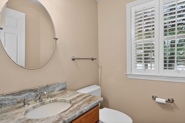 19 Intervale Farm Ln, Northborough, MA 01532