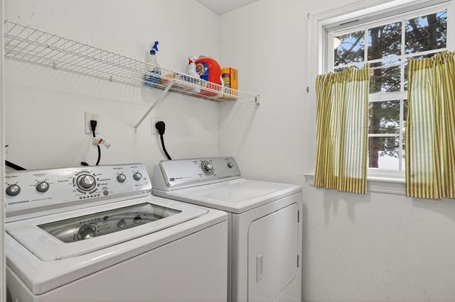 19 Intervale Farm Ln, Northborough, MA 01532