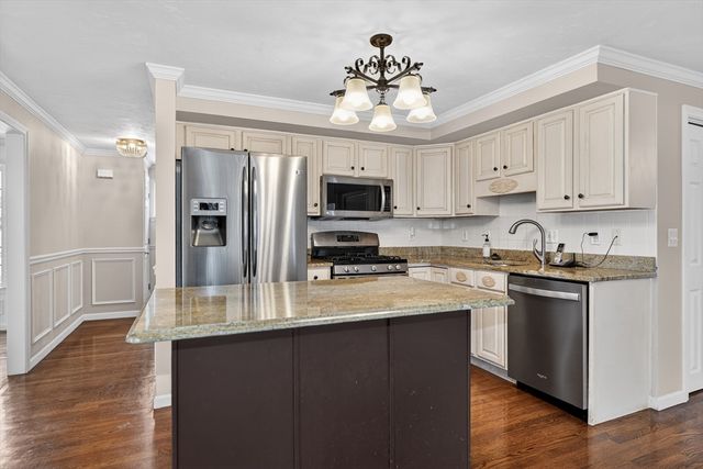 19 Intervale Farm Ln, Northborough, MA 01532