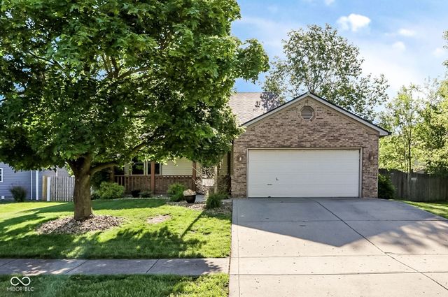 3955 Pebble Beach Drive, Franklin, IN 46131