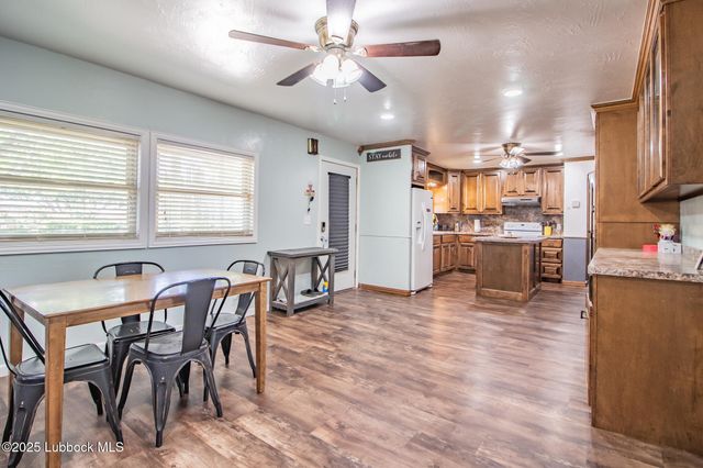 1319 N Cedar Street, Brownfield, TX 79316