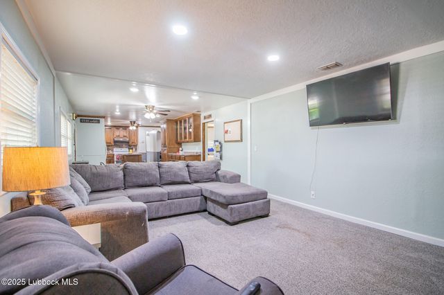 1319 N Cedar Street, Brownfield, TX 79316