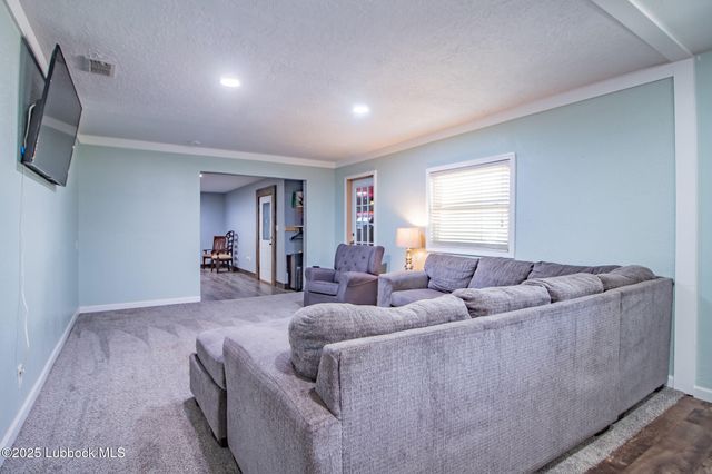 1319 N Cedar Street, Brownfield, TX 79316