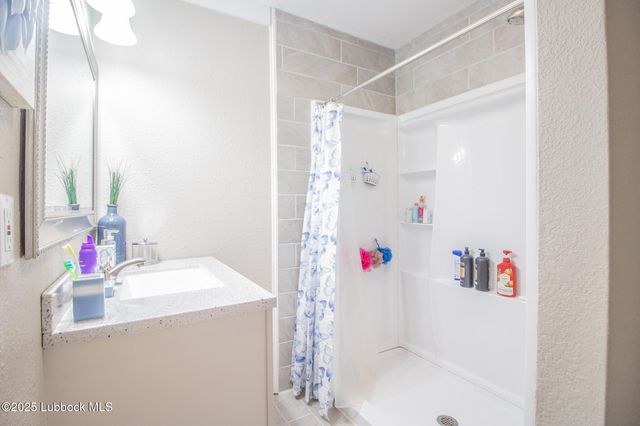 1319 N Cedar Street, Brownfield, TX 79316