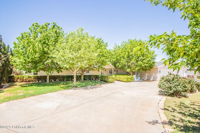 1319 N Cedar Street, Brownfield, TX 79316