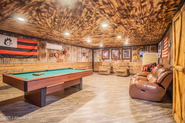 1319 N Cedar Street, Brownfield, TX 79316