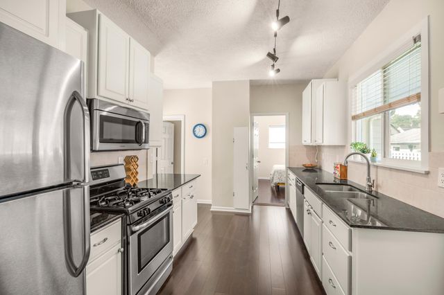 282 Annapolis Street E, West Saint Paul, MN 55118