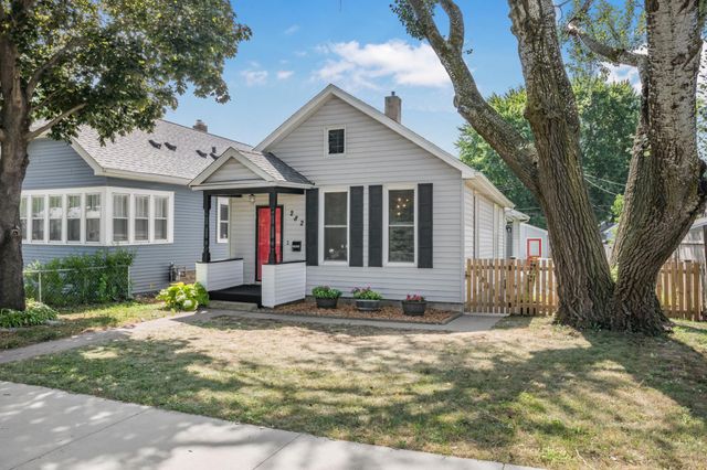 282 Annapolis Street E, West Saint Paul, MN 55118