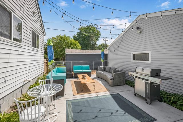 282 Annapolis Street E, West Saint Paul, MN 55118