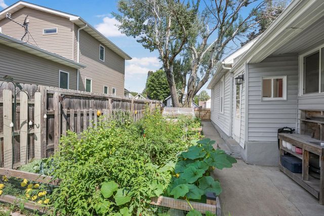 282 Annapolis Street E, West Saint Paul, MN 55118