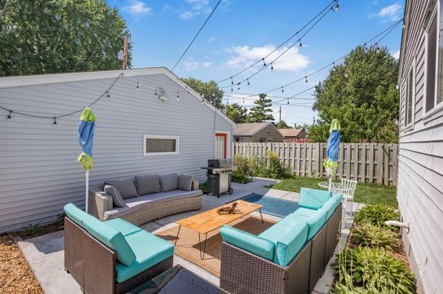 282 Annapolis Street E, West Saint Paul, MN 55118