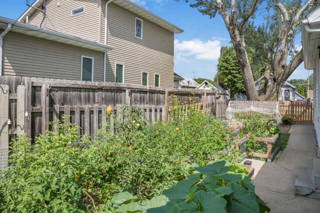282 Annapolis Street E, West Saint Paul, MN 55118