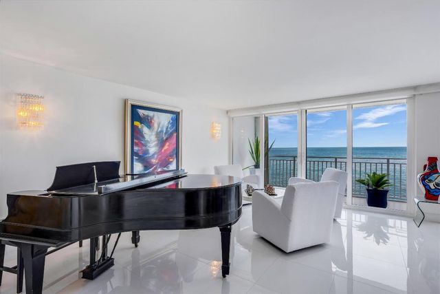 2600 S Ocean Boulevard 11-E, Boca Raton, FL 33432