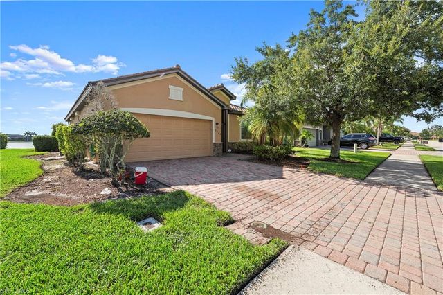 2769 Via Piazza LOOP, Fort Myers, FL 33905