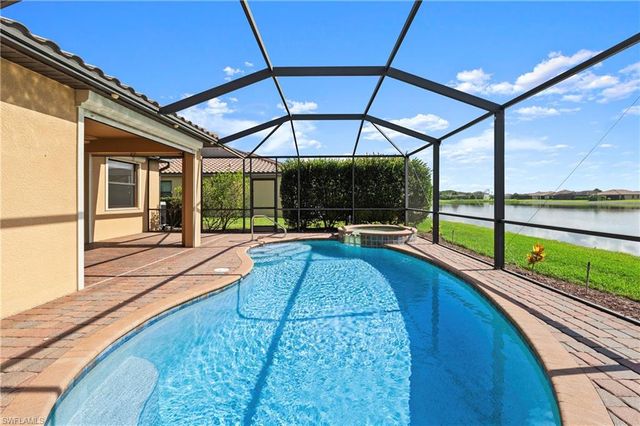 2769 Via Piazza LOOP, Fort Myers, FL 33905