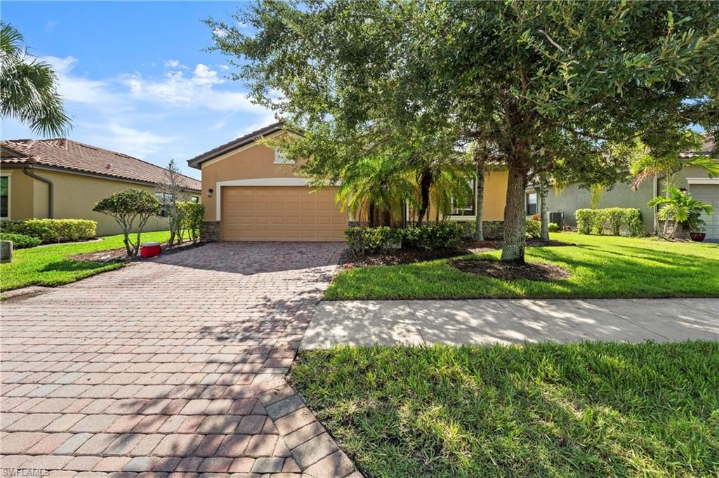 2769 Via Piazza LOOP, Fort Myers, FL 33905