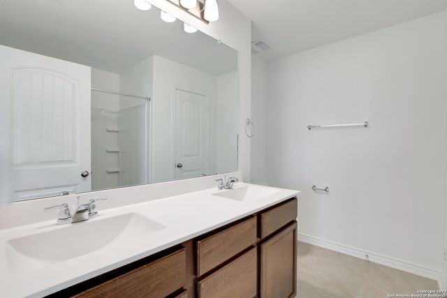 614 EUCHARIS, San Antonio, TX 78245