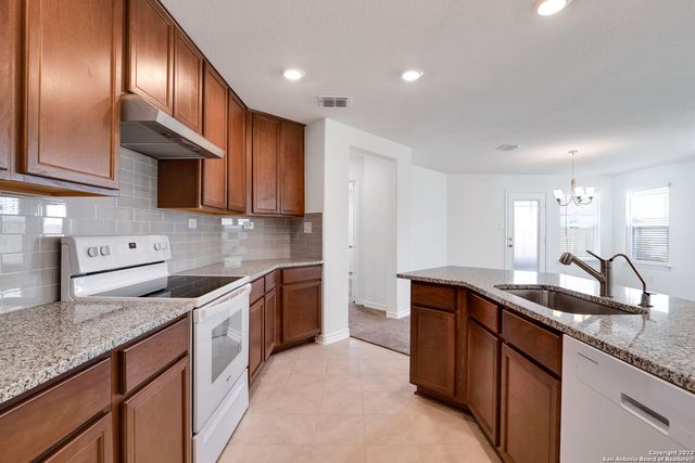 614 EUCHARIS, San Antonio, TX 78245